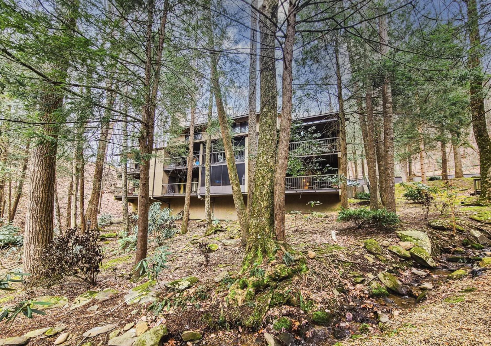 Obear Mountain Is A Newly Updated Condo In Chalet Village Of Gatlinburg! Exterior photo